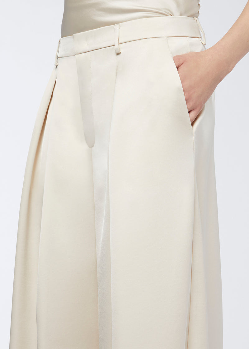 Tara Super Oversize Fit Pants